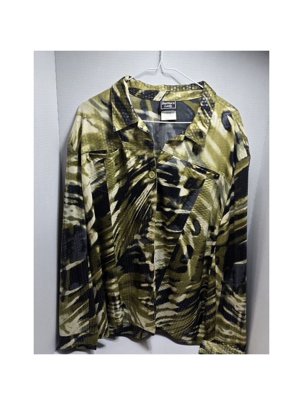 Southern Lady 24W Long Sleeve Button Up Blouse